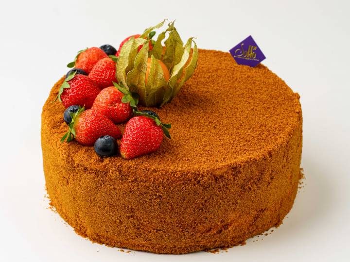 Whole Cake Honey Russian Style small